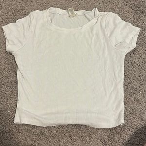 white crop t shirt